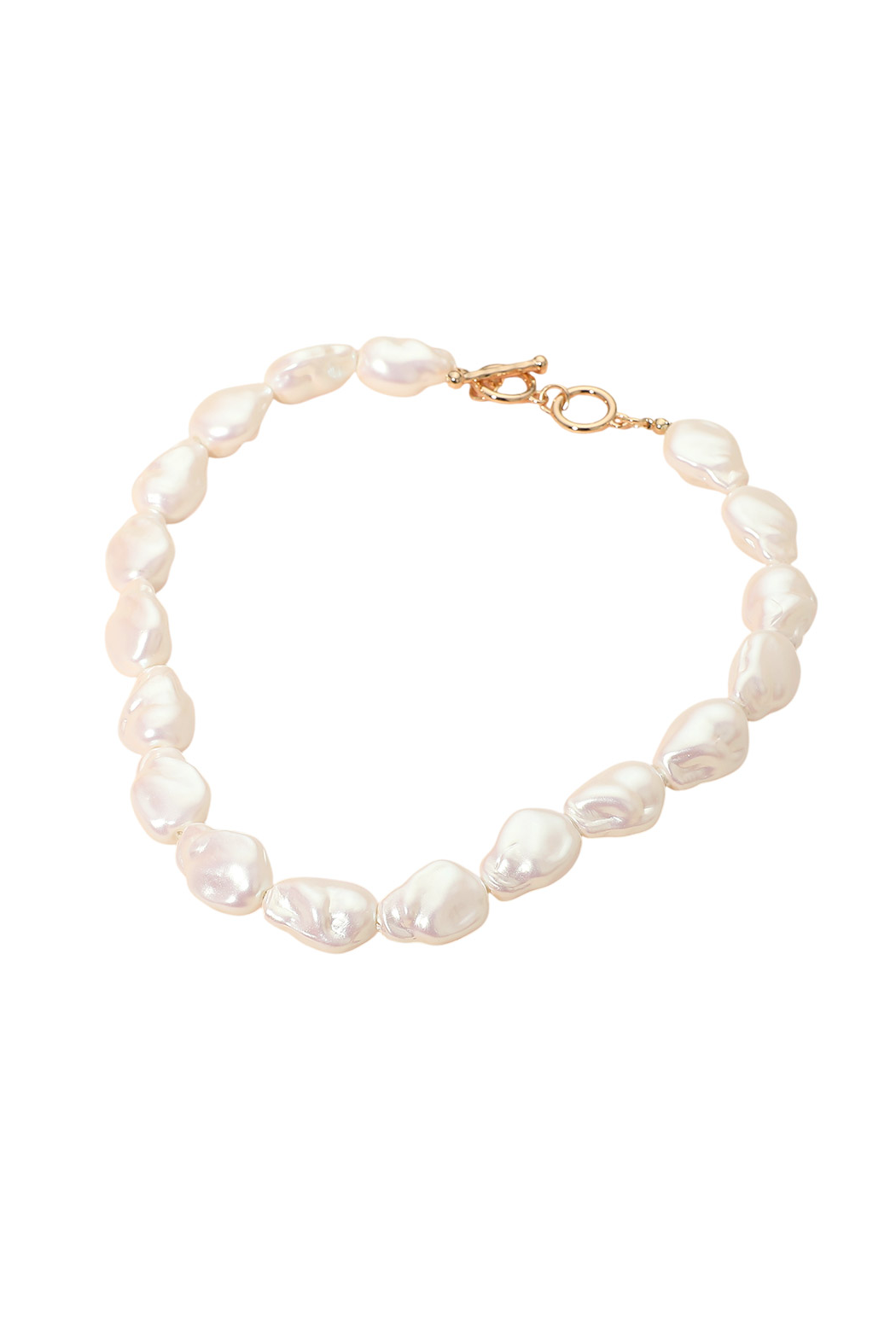 Classic with a Twist Pearl Necklace