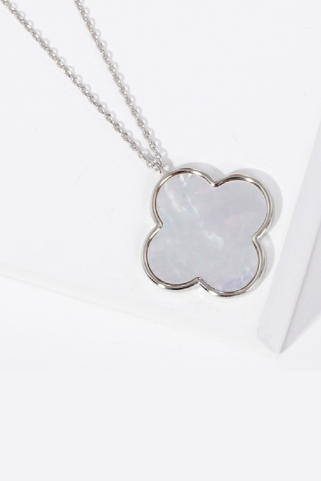 Mother of Pearl Clover Necklace