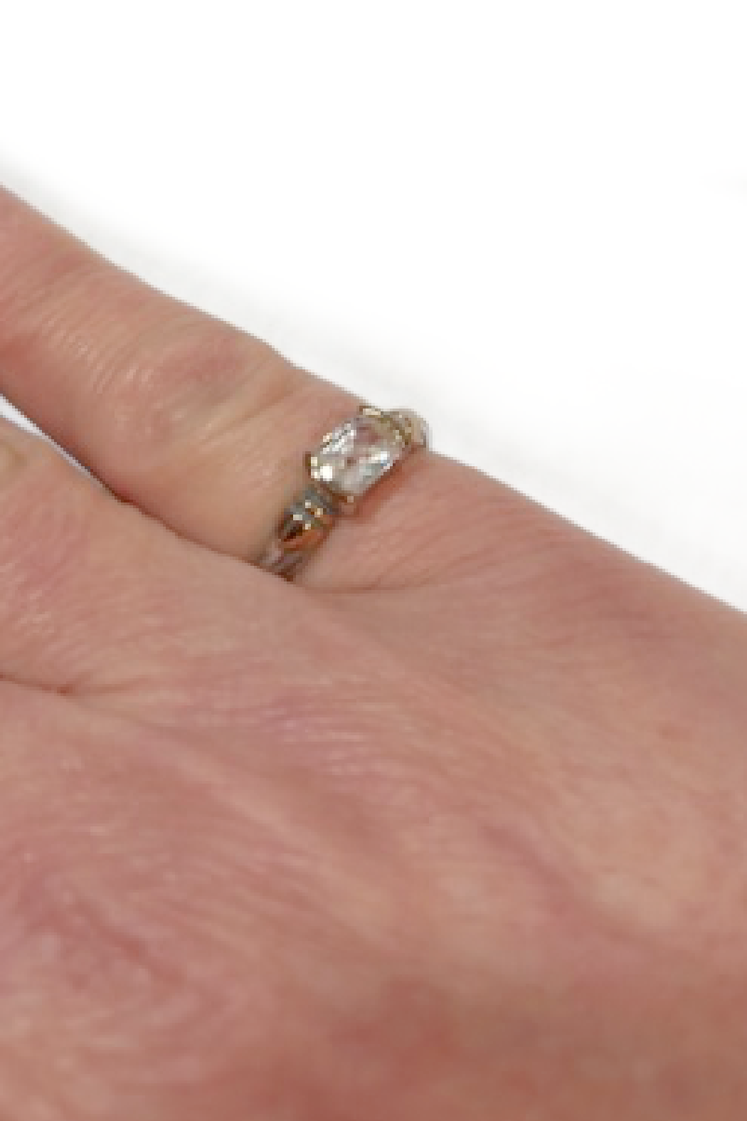 2 Tone Twist Zircon Ring