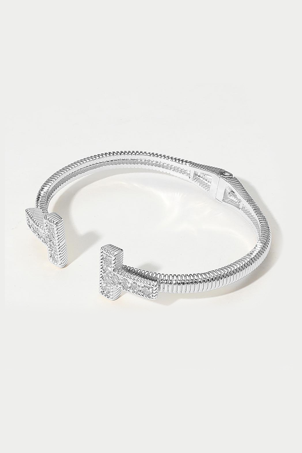 T Cubic Zirconia Hinged Cuff
